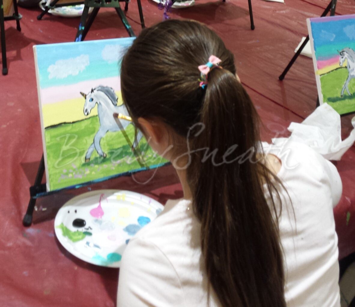 girl painting